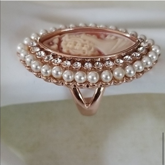 Amedeo "Giulietta" Cameo Pearl Crystal Ring SZ 7 - Picture 8 of 16